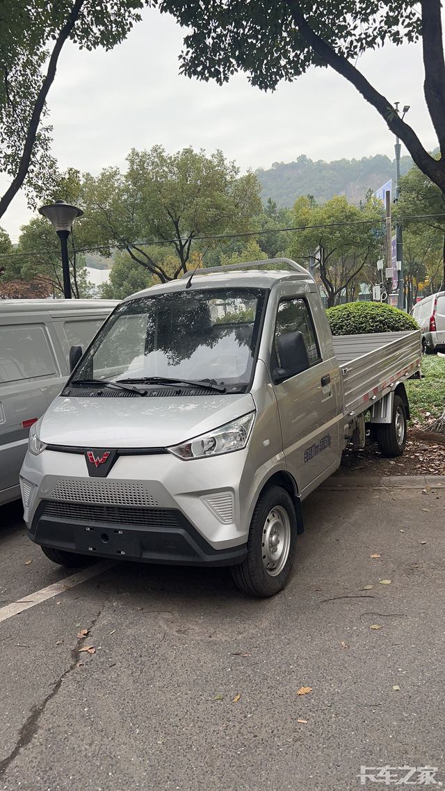 在绍兴拉布首选五菱电卡，省钱还拉的多