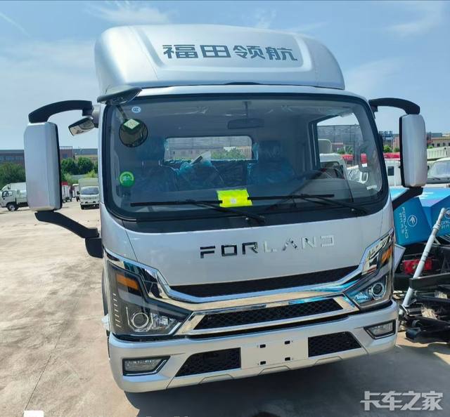 好消息:[庆祝]福田领航最新款力作，领航G6LNG已到[庆祝]配置:全柴2.8T，190马力，6吨加强后桥，加宽轮距，750R16真空钢丝胎，加厚多片簧，兼顾重载与省油的全能产品，LNG天然气节约成本