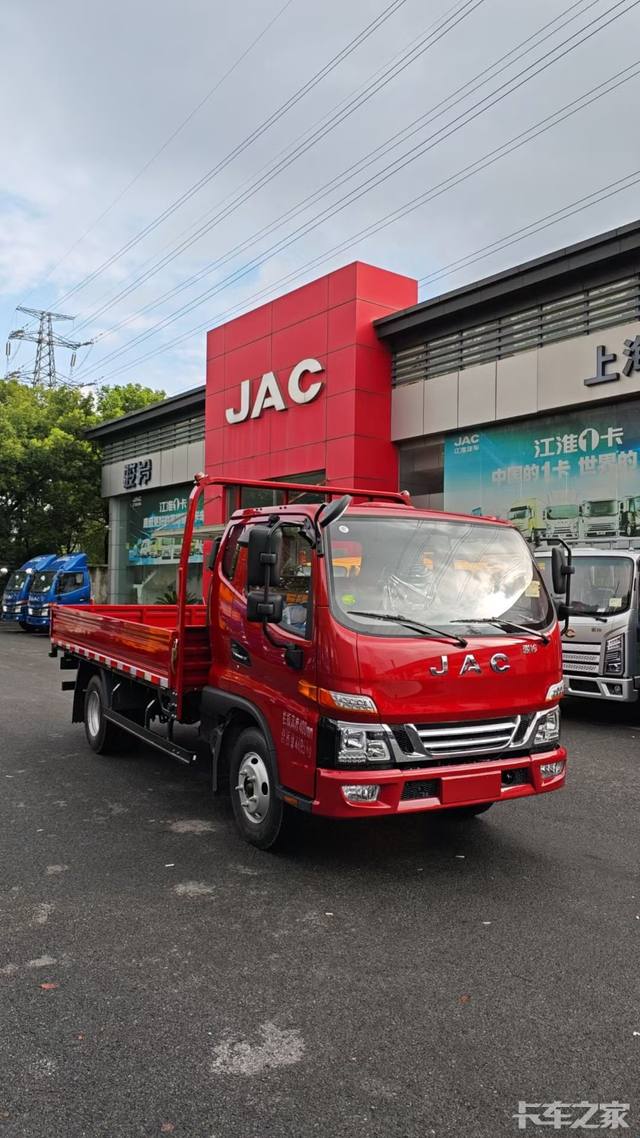 骏铃v5栏板整车，145-160马力，可做排半，七个多，需要的滴滴