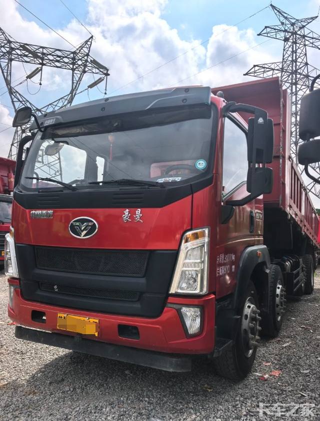 22年豪曼用了三年，咱也来唠点实在话
昨儿卸完货蹲在停车场，好几个兄弟来问这豪曼用得咋样。干脆开个帖说说，给想入手的哥们参考。
我这台是22年国六的豪曼，7米6栏板，玉柴270配十档箱，457后桥。先